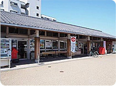 ふぁ〜みんSHOP二見